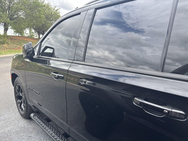 Used 2022 Chevrolet Suburban Z71Image 16