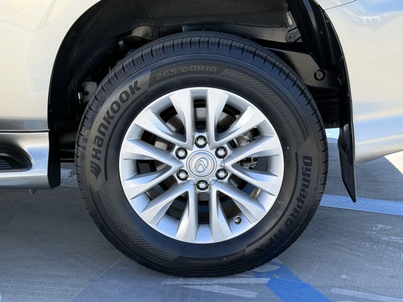 Used 2023 Lexus GX 460 PremiumImage 14