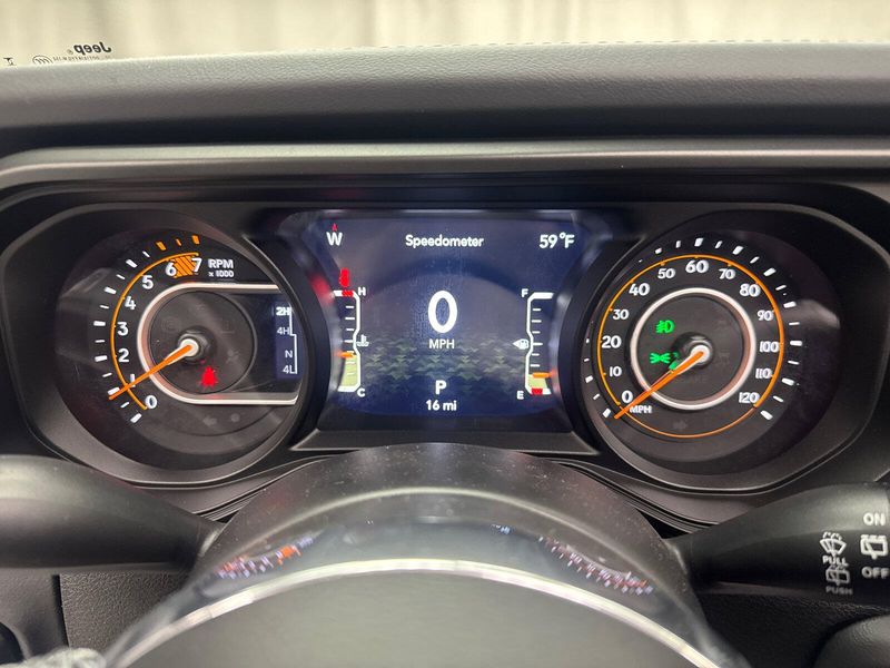 2025 Jeep Wrangler 4-door SaharaImage 11