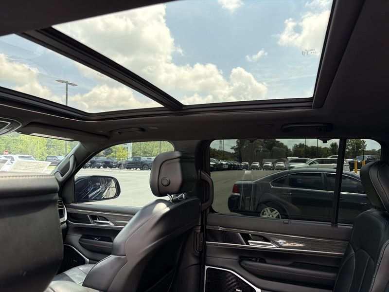 2022 Jeep Wagoneer Series IIIImage 49