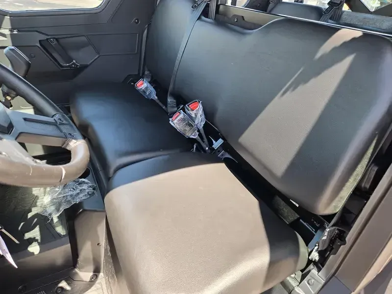NEW 2027 POLARIS RANGER CREW XP 1000 CAB Image 16
