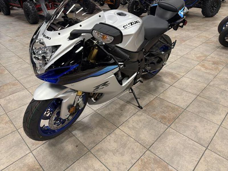 New 2026 Suzuki GSX-R750 Image 13