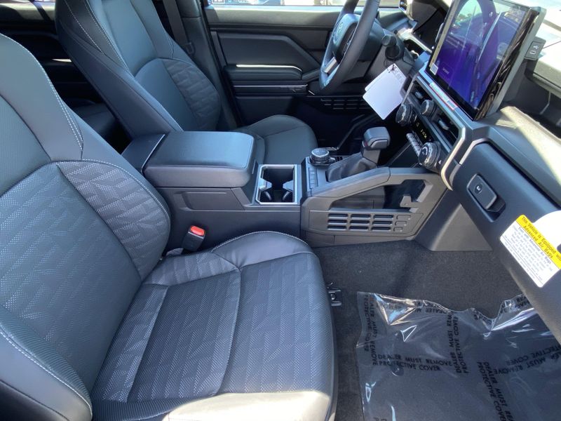 New 2025 Toyota 4Runner TRD Sport PremiumImage 10