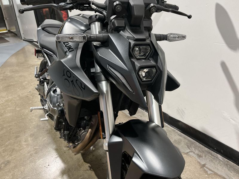 Used 2023 Suzuki GSX-8S Image 10