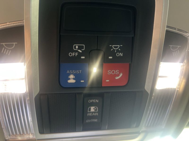 Used 2022 RAM 1500 LaramieImage 2