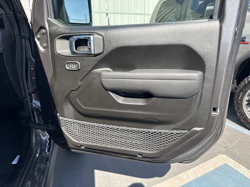 New 2026 Jeep Gladiator Rubicon 4x4