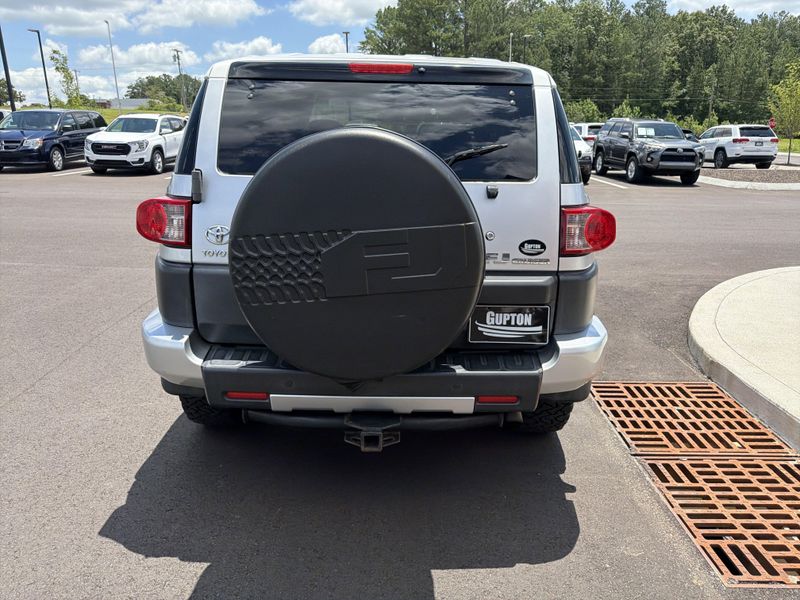 Used 2007 Toyota FJ Cruiser Image 16
