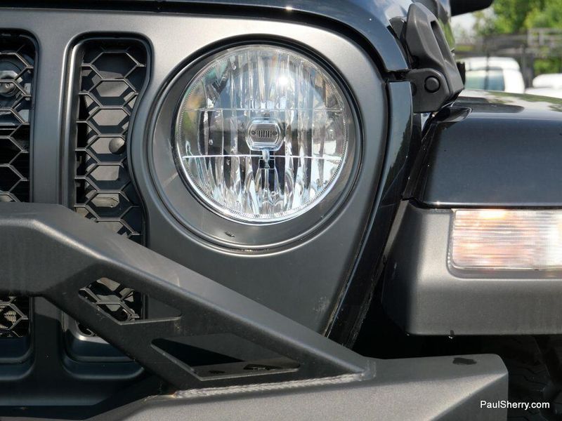 2022 Jeep Gladiator OverlandImage 20