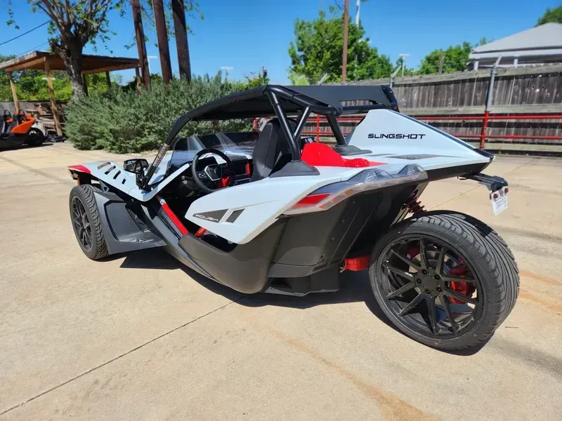 2024 Polaris SLINGSHOT ROUSH EDITION AUTODRIVE RACETRACK REDImage 4