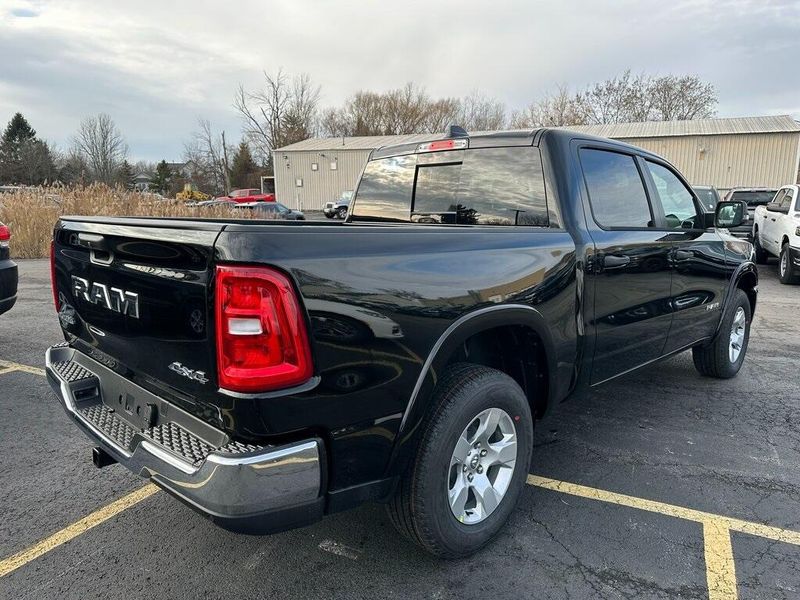 2025 RAM 1500 Big Horn Crew Cab 4x4 5