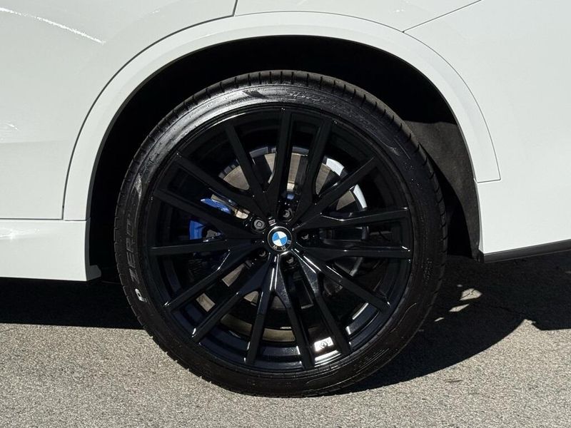 Used 2025 BMW X5 M60iImage 18