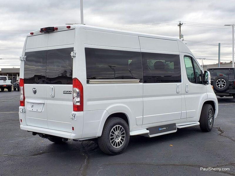 2023 RAM ProMaster 2500 High Roof 136WBImage 13