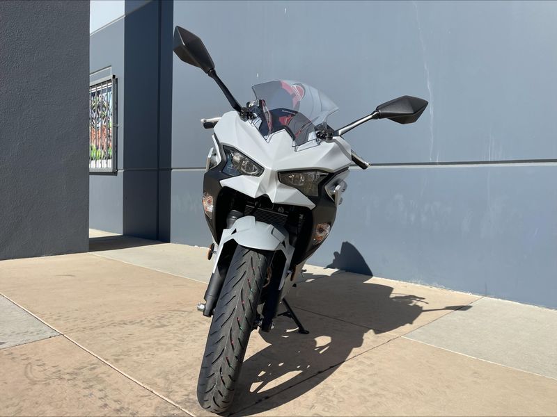 2025 Kawasaki NINJA 500 ABS Image 3