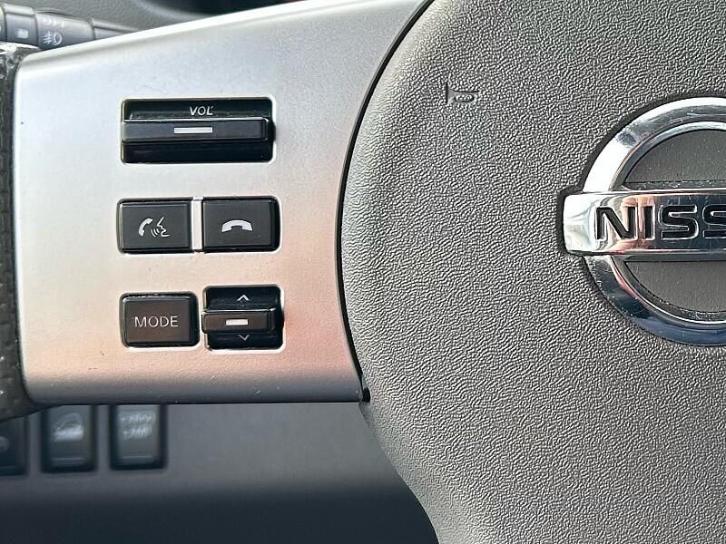 2021 Nissan Frontier Crew Cab photo 15