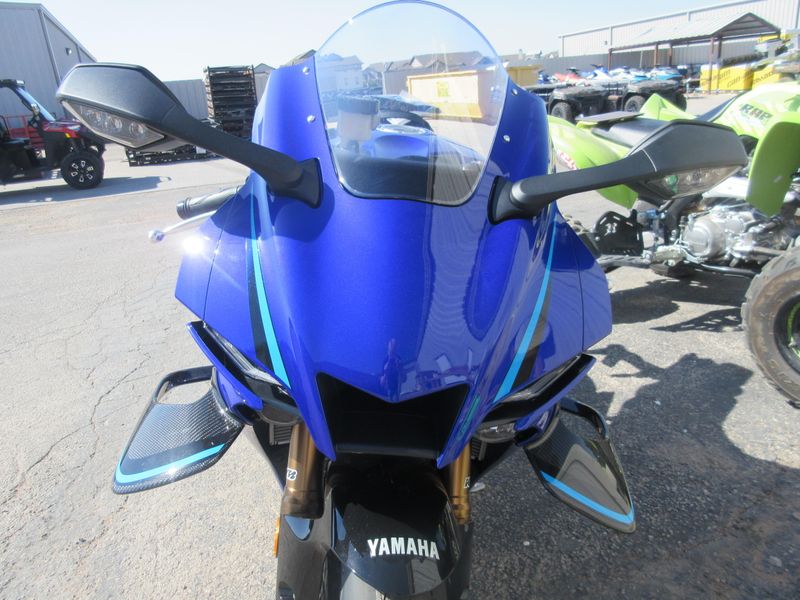 NEW 2026 YAMAHA YZF-R1 Image 11