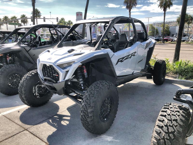 New 2026 Polaris RZR PRO R 4 ULTIMATE Image 12