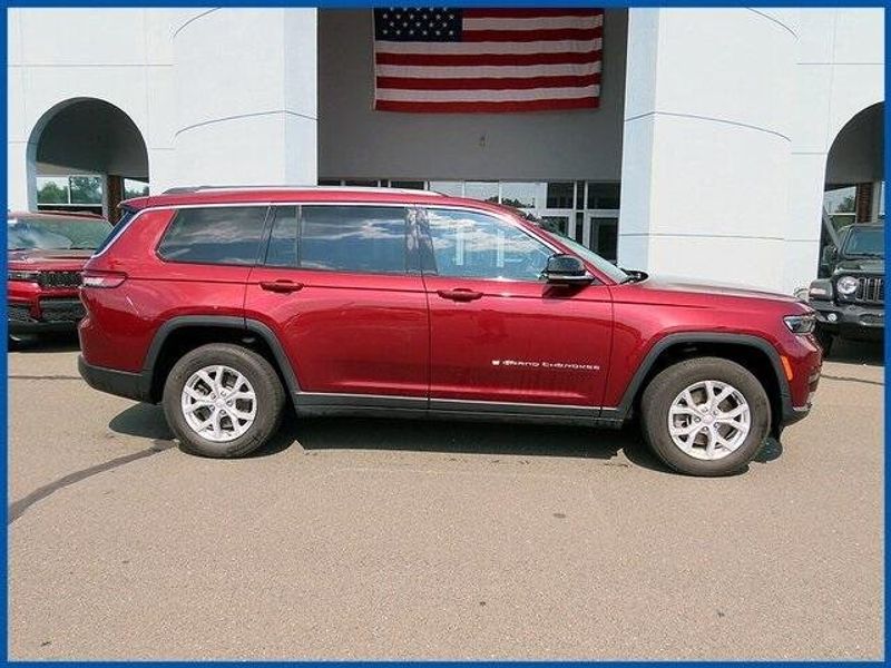 2023 Jeep Grand Cherokee L LimitedImage 2
