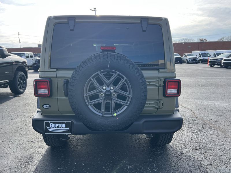 New 2026 Jeep Wrangler 4-door Sport SImage 8
