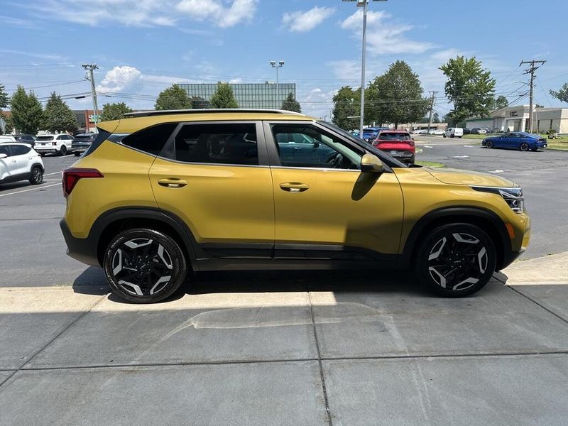 Used 2024 Kia Seltos SXImage 4