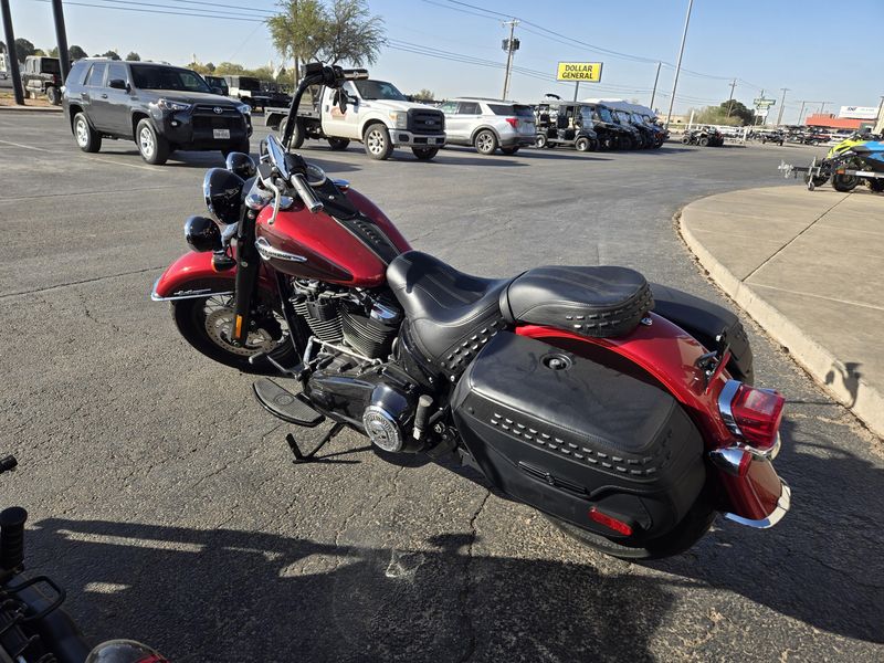 USED 2019 HARLEY SOFTAIL HERITAGE CLASSIC Image 6