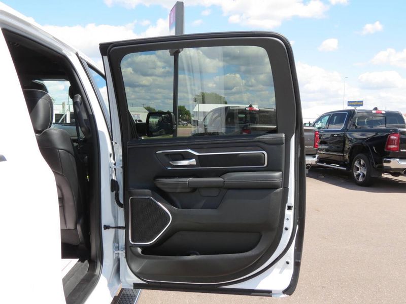 2025 RAM 1500 Laramie Crew Cab 4x4 5
