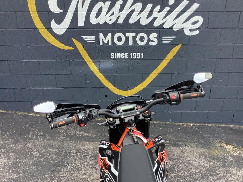2020 KTM SMC 690 R 