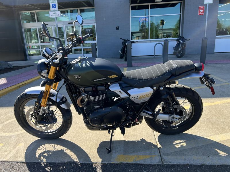 New 2026 Triumph SCRAMBLER 900 