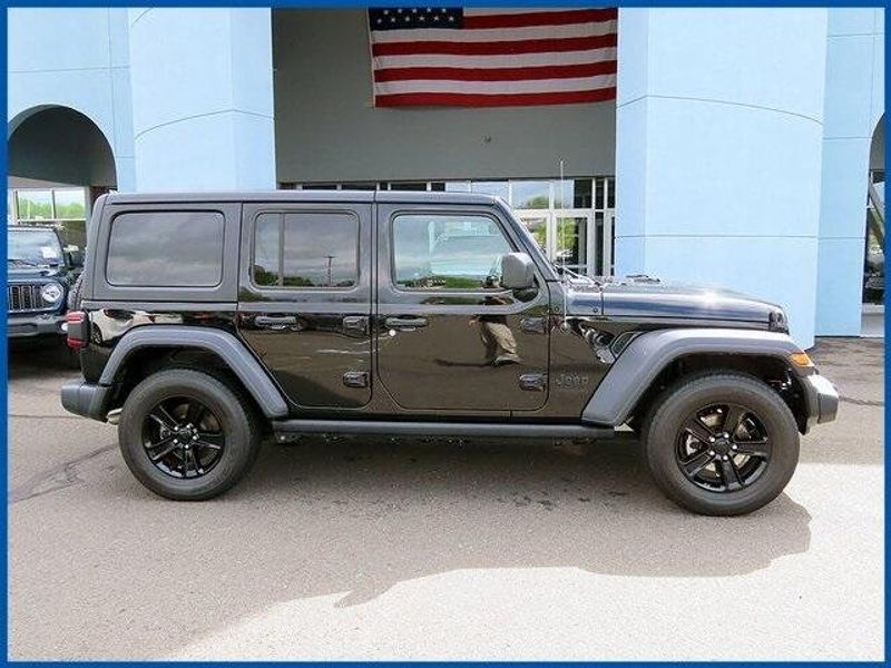 2020 Jeep Wrangler Unlimited Sport AltitudeImage 2