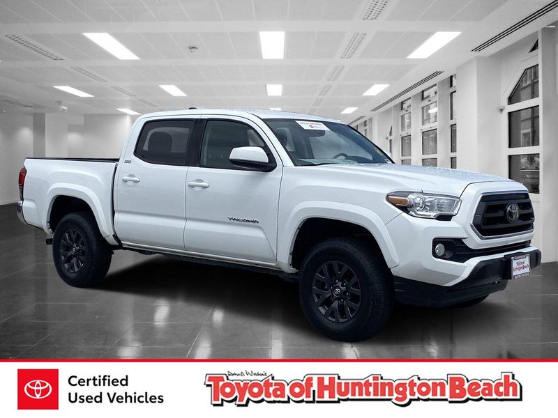 2022 Toyota Tacoma SR5Image 1