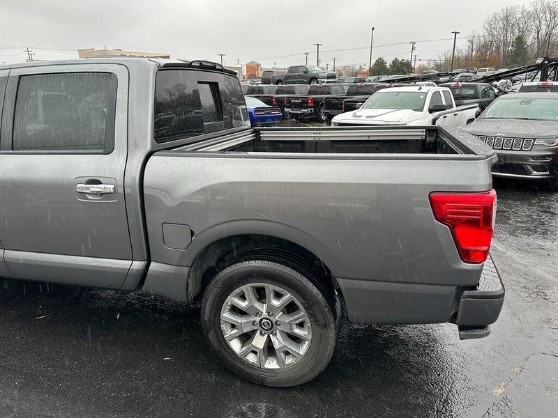 2021 Nissan Titan SVImage 17