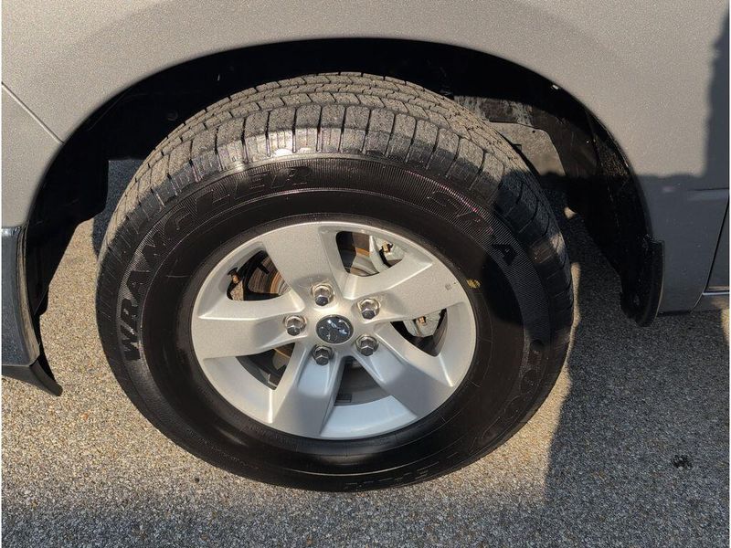 2023 RAM 1500 Classic SLTImage 9