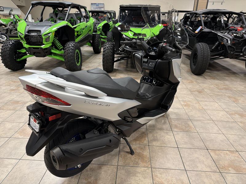 Used 2024 Suzuki Burgman 400 Image 17
