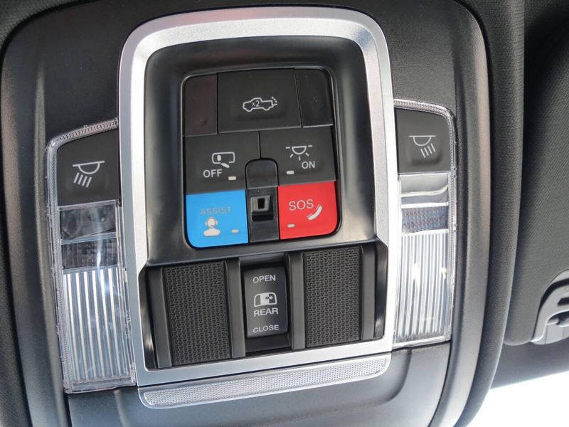2025 RAM 1500 Laramie Crew Cab 4x4 5