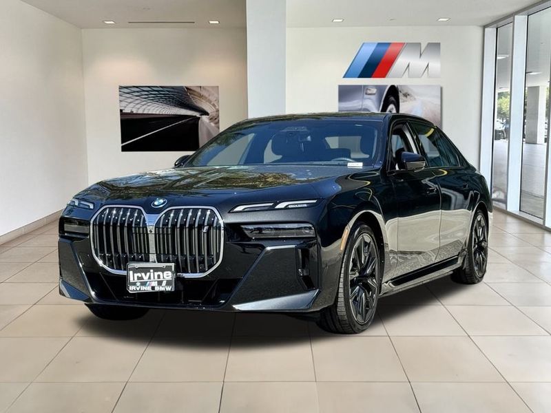 2023 BMW i7 xDrive60Image 6