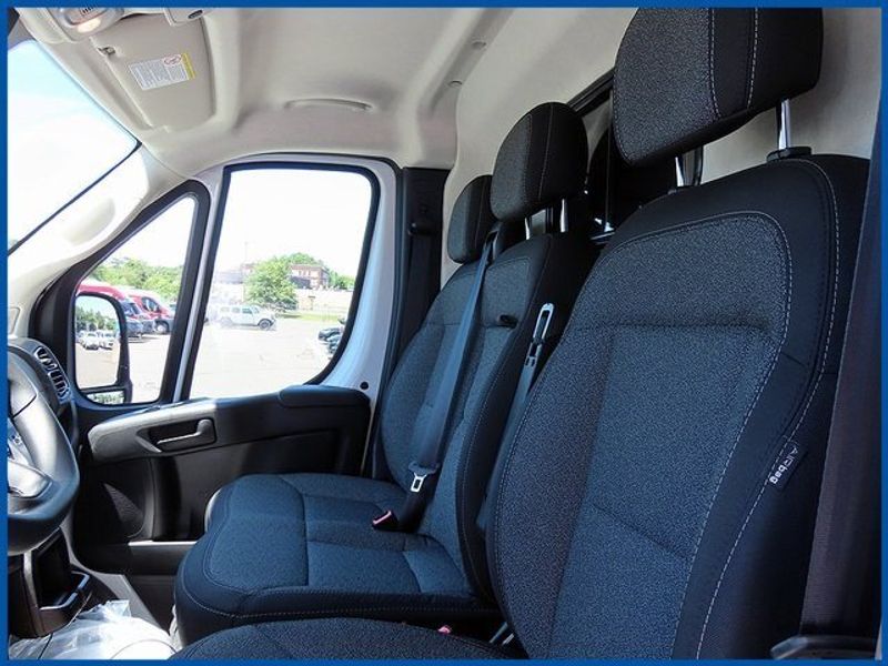 2024 RAM ProMaster High RoofImage 12