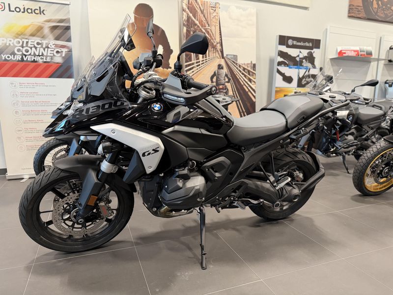2025 BMW R 1300 GSImage 2