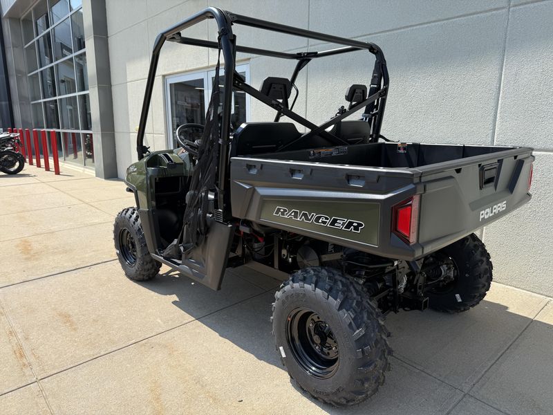 2025 Polaris RANGER 570 FULL SIZEImage 3