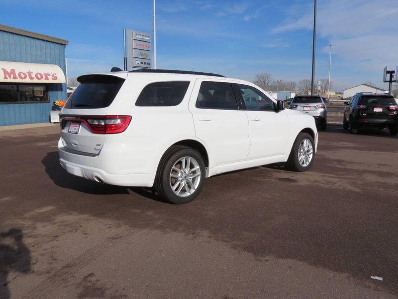 Used 2024 Dodge Durango GT Plus AWD 4dr SUVImage 4