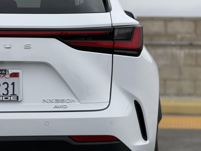 Used 2026 Lexus NX 350hImage 12