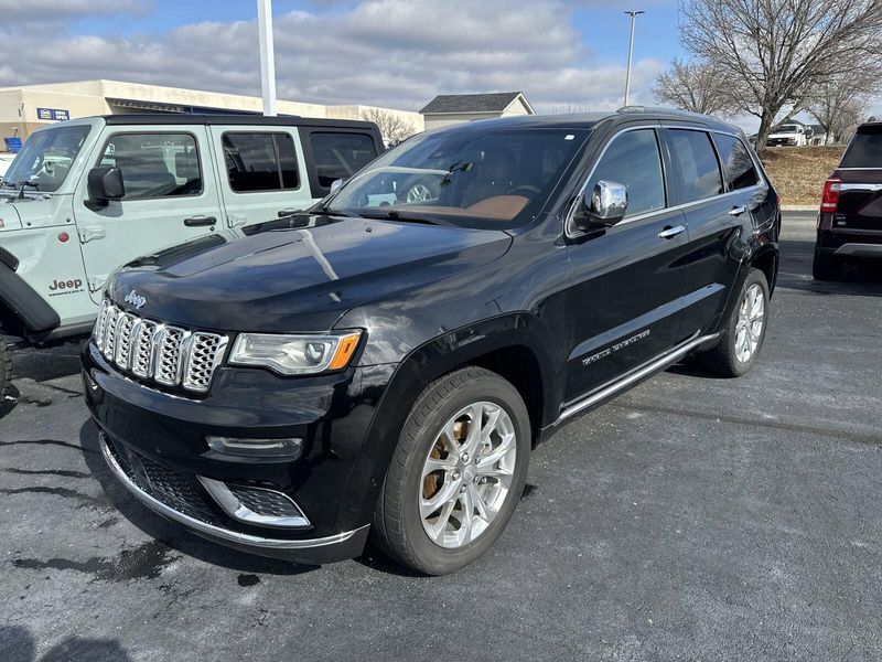 2020 Jeep Grand Cherokee SummitImage 1