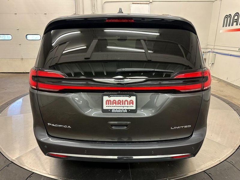 2022 Chrysler Pacifica LimitedImage 15