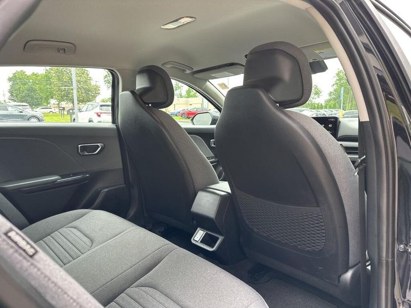 2025 Kia K4 EXImage 18