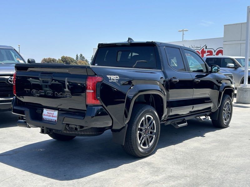 2024 Toyota Tacoma TRD SportImage 3