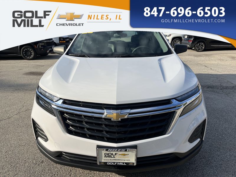 2022 Chevrolet Equinox LS photo 2