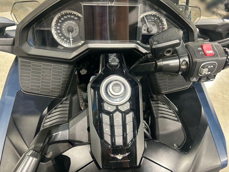 Used 2022 Honda Goldwing Image 17