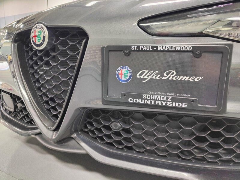 2022 Alfa Romeo Giulia Sprint Sport AWD w/Sunroof/NavImage 3