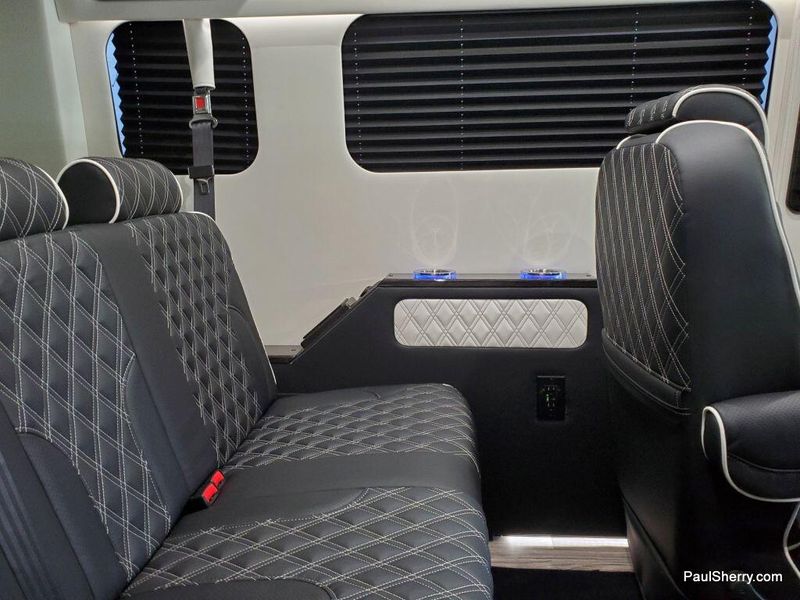 2024 RAM Promaster 2500 Slt+ Window Van High Roof 159
