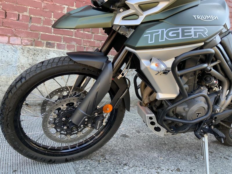 2018 Triumph TIGER 800 XCX