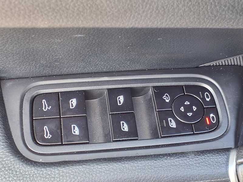 2019 Porsche Cayenne BaseImage 19