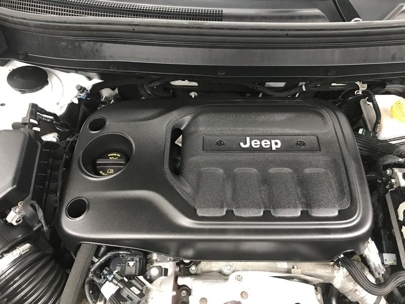 2019 Jeep Cherokee LimitedImage 19